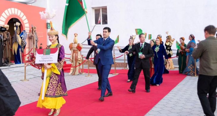 Aktau’da III. Uluslararası TÜRKSOY tiyatro festivali görkemli törenle başladı