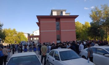 Elazığ’da izinsiz yürüyüşe polis müdahalesi