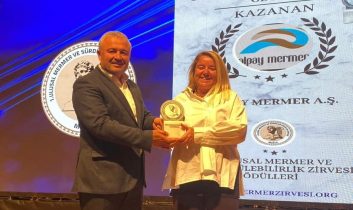 Mehmet Demir, Muğla 1. Ulusal Mermer ve Sürdürülebilirlik Zirvesi’ne katıldı.