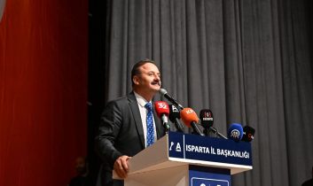 Yavuz Ağıralioğlu Isparta’dan seslendi: Umut hakkı sizin olsun; unutma hakkı milletindir!