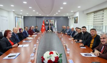 Artvin’de Vali Ergün başkanlığında İl İstihdam ve Mesleki Eğitim Kurulu toplantısı yapıldı