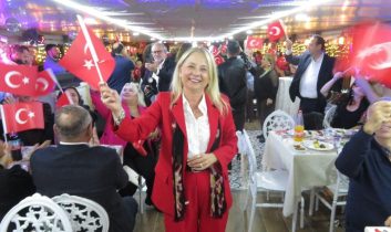 Cumhuriyet Kadınından birlik mesajı: TÜRSAB Başkan Adayı Aylin Özsavaş’tan güven ve şeffaflık sözü