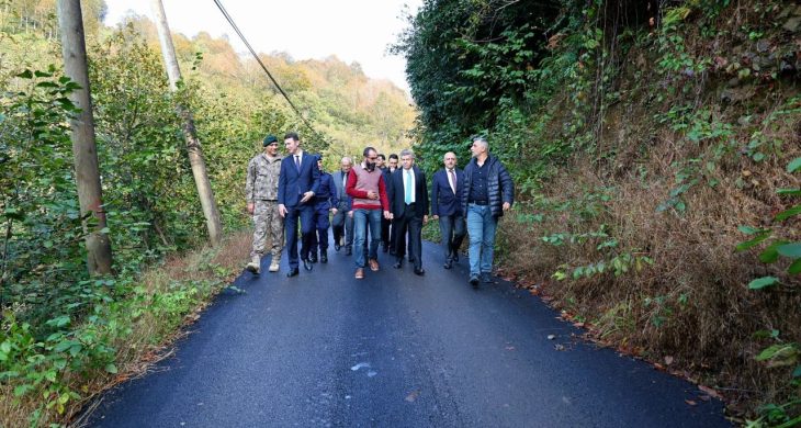 Vali Ergün Arhavi’de ziyaret ve incelemelerde bulundu