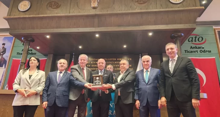 Başkent Ankara Meclisi Genel Kurulu’nda üstün hizmet ve başarı ödülleri verildi