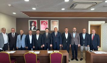 Salih Korkmaz: Mahallelerimizin sorunlarının takipçisiyiz