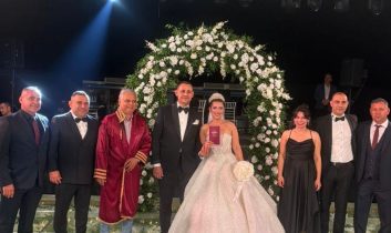 Antalya’da yılın düğünü: Bekir Kır ve Aysel İnce Cam Piramit’te muhteşem bir törenle evlendi