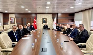 Hopa’da “Kış Tedbirleri Koordinasyon Toplantısı” yapıldı