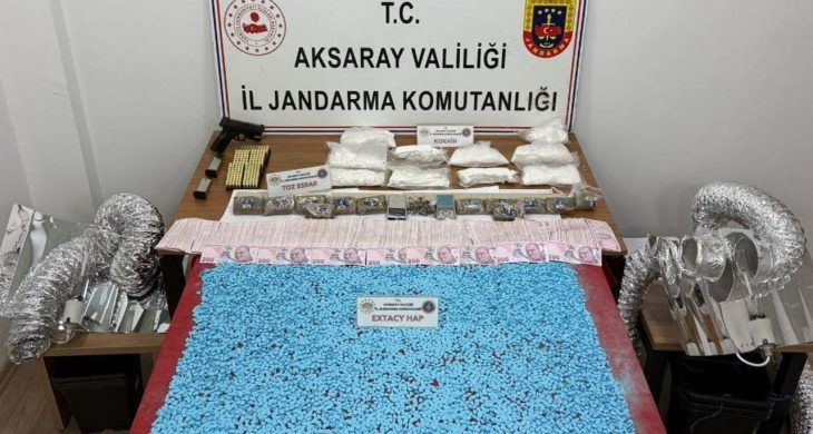 Aksaray’da uyuşturucu operasyonu: Kilolarca madde ele geçirildi, 2 şüpheli tutuklandı