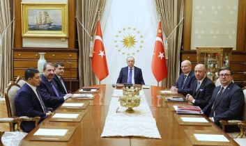 Ankara heyeti Cumhurbaşkanı Erdoğan ile görüştü