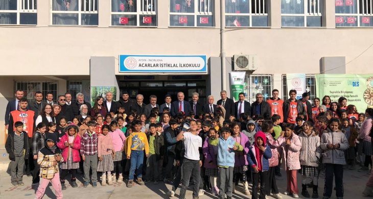 Aydın’da ÜNİDES destekli Toprakla Büyüyoruz Projesi hayata geçti