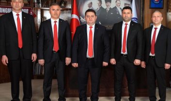 Genel Maden İşçileri Sendikası Yönetim Kurulu: “Tüm emekçilerin ve halkımızın yeni yılı kutlu olsun”