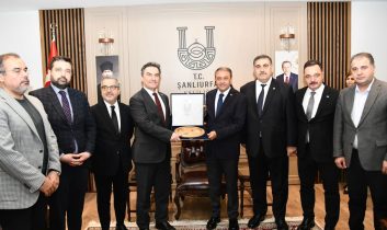 TİMBİR Heyetinden Şanlıurfa Valisi Hasan Şıldak’a ziyaret
