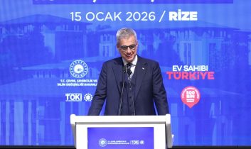 Sağlık Bakanı Memişoğlu: Deprem bölgesine en az 16 tane daha hastane yapacağız