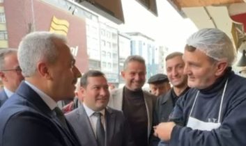 Maduro çıkışıyla gündem olan esnafı Vali Baydaş ziyaret etti