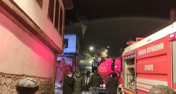 Beypazarı’nda Yangın: Ahşap ev kullanılamaz hale geldi