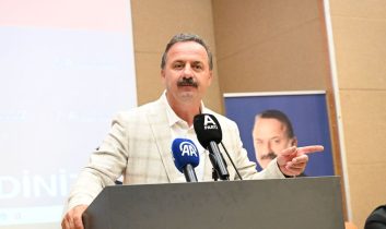 Yavuz Ağıralioğlu: Öcalan bin sene de geçse teröristtir!
