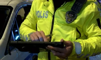 Yeni trafik yasası yürürlükte: Cezalar katlandı