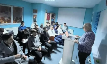 Yeşilay Kars Şubesi’nden eğitim programı