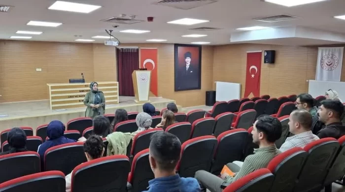 Yeşilay’dan Aile ve Sosyal Hizmetler Personeline Teknoloji Bağımlılığı eğitimi