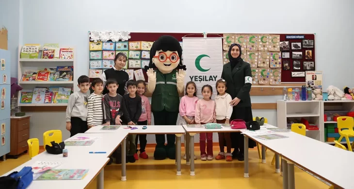 Yeşilay’ın 106. kuruluş yıldönümünde ilk ders zili bağımsız bir gelecek için çaldı