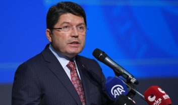 Yılmaz Tunç: “Terörün sonu ve ekonomik güçlenmeyle güçlü Türkiye yolu”