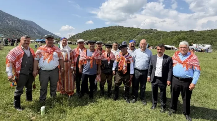 Yörük şöleninde binlerce yörük Eğirdir Serpil köyünde buluştu