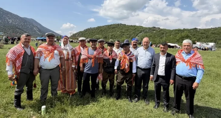 Yörük şöleninde binlerce yörük Eğirdir Serpil köyünde buluştu