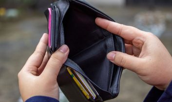 Yurttaşların bireysel kredi ve kredi kartı borçları trilyon lirayı aştı