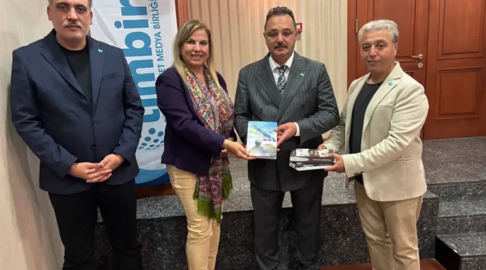 “Zəfərlərə Doğru” Kitabı TİMBİR Genel Başkanı Dr. Süleyman Basa’ya takdim edildi